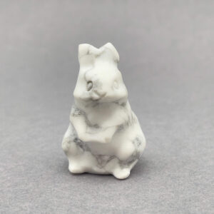 Unik krystalkanin med glat overflade og bløde, søde former.