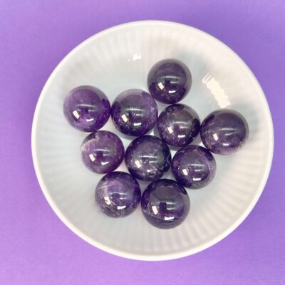 Ametyst kugle skaber kærlighed