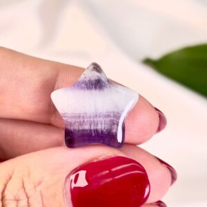 Ametyst mini stjerne størrelse sammen med hånd