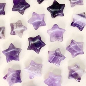 Ametyst mini stjerner på hvid plade