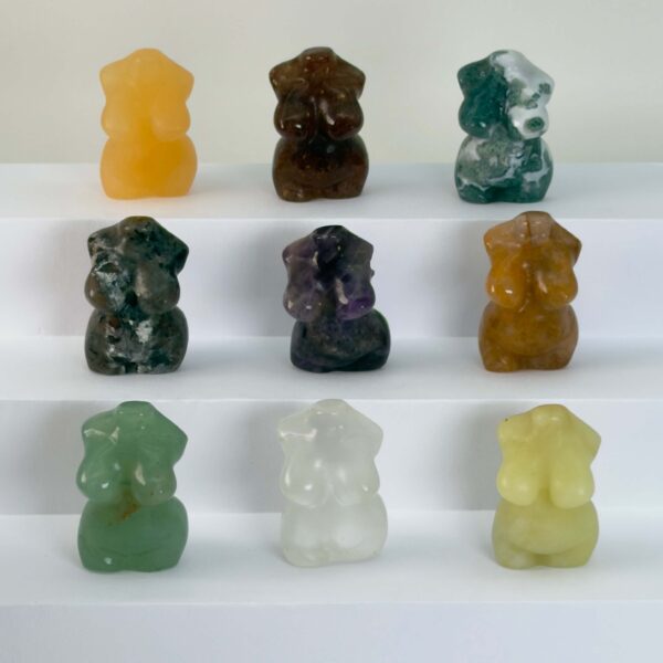 Krystal kvindekrop sten kurvet oversigtsbillede