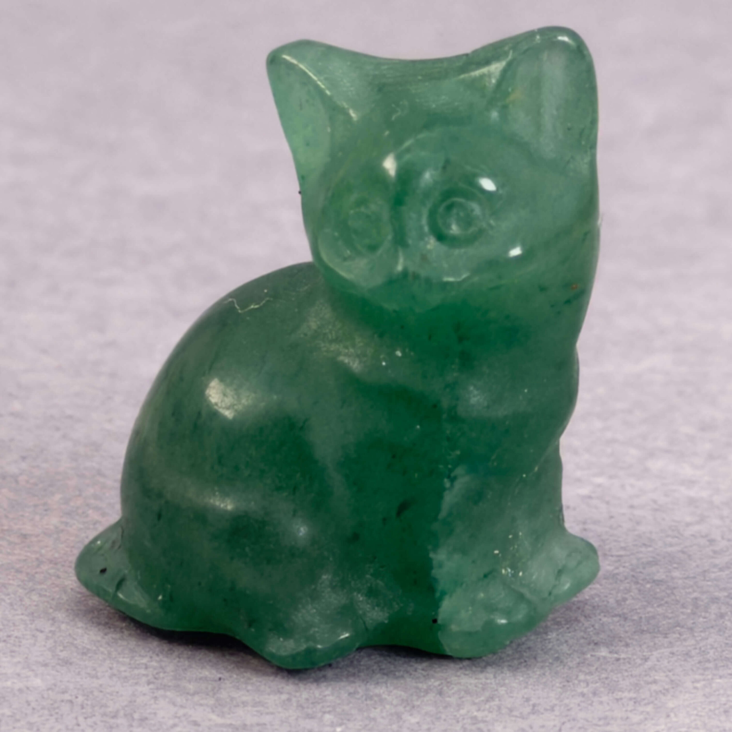 krystal kat 3 cm siddende grøn aventurin