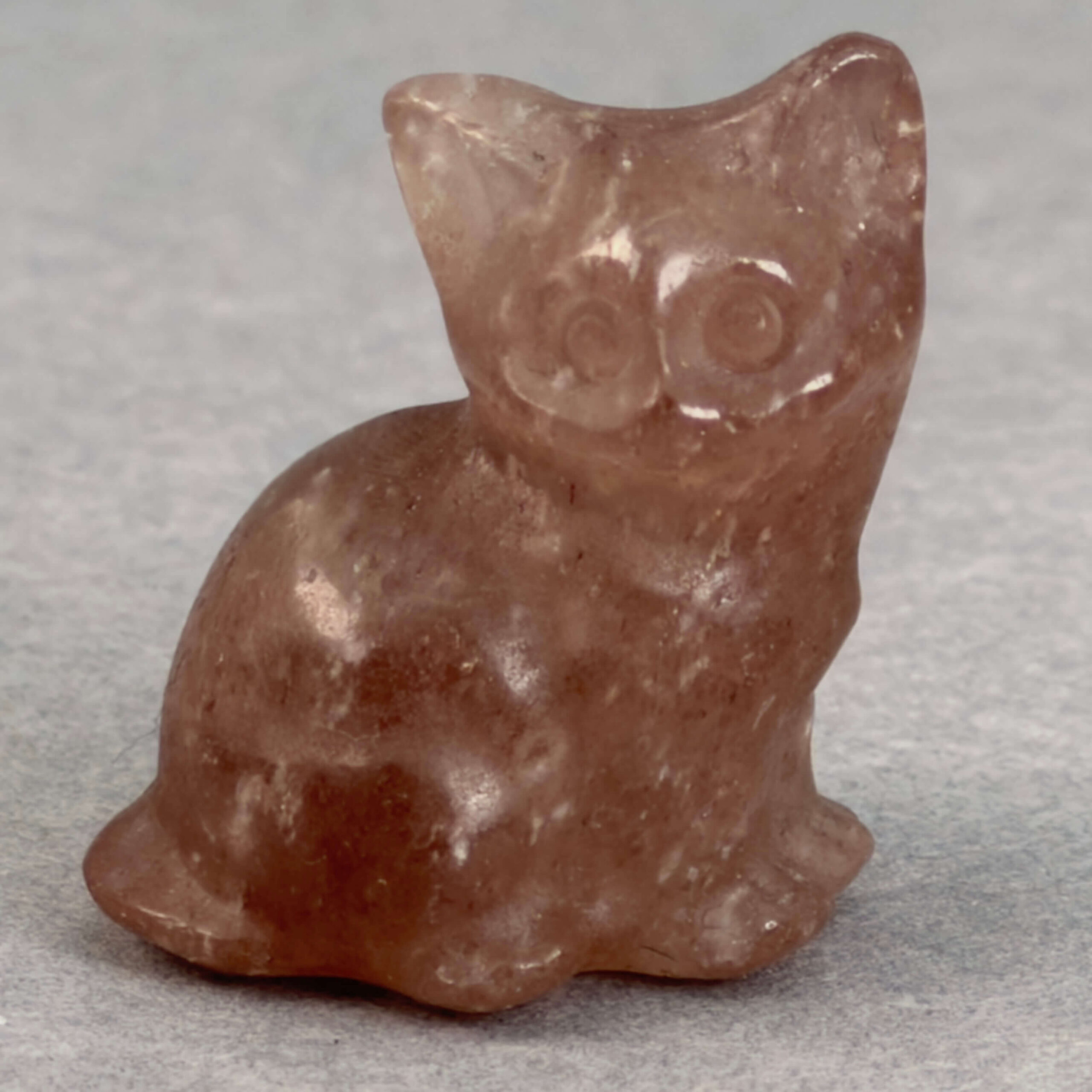 krystal kat 3 cm siddende jordbærkvarts