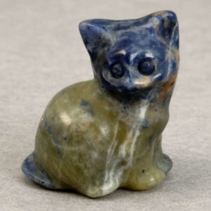 krystal kat 3 cm siddende sodalit