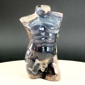 Agat Volcano Mandekrop krystal sten på hvid og sort baggrund