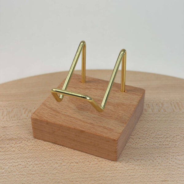 Holder til krystal hjerte og håndsten med træfod guld