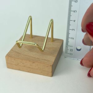 Holder til krystal hjerte og håndsten med træfod lineal