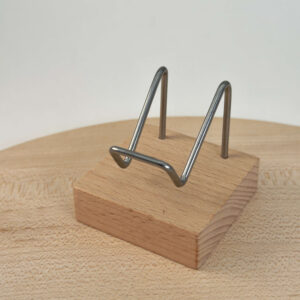 Holder til krystal hjerte og håndsten med træfod sølv