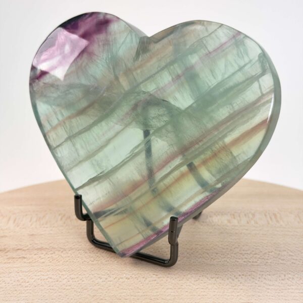 Holder til krystal hjerte og håndsten slank sort med hjerte