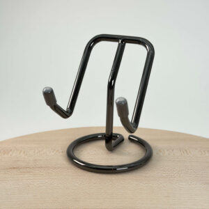 Holder til krystal hjerte og håndsten sort