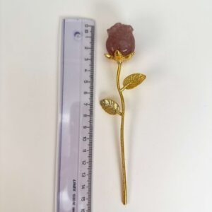 Jordbærkvarts Rose med guldfarvet stilk krystal sten med lineal