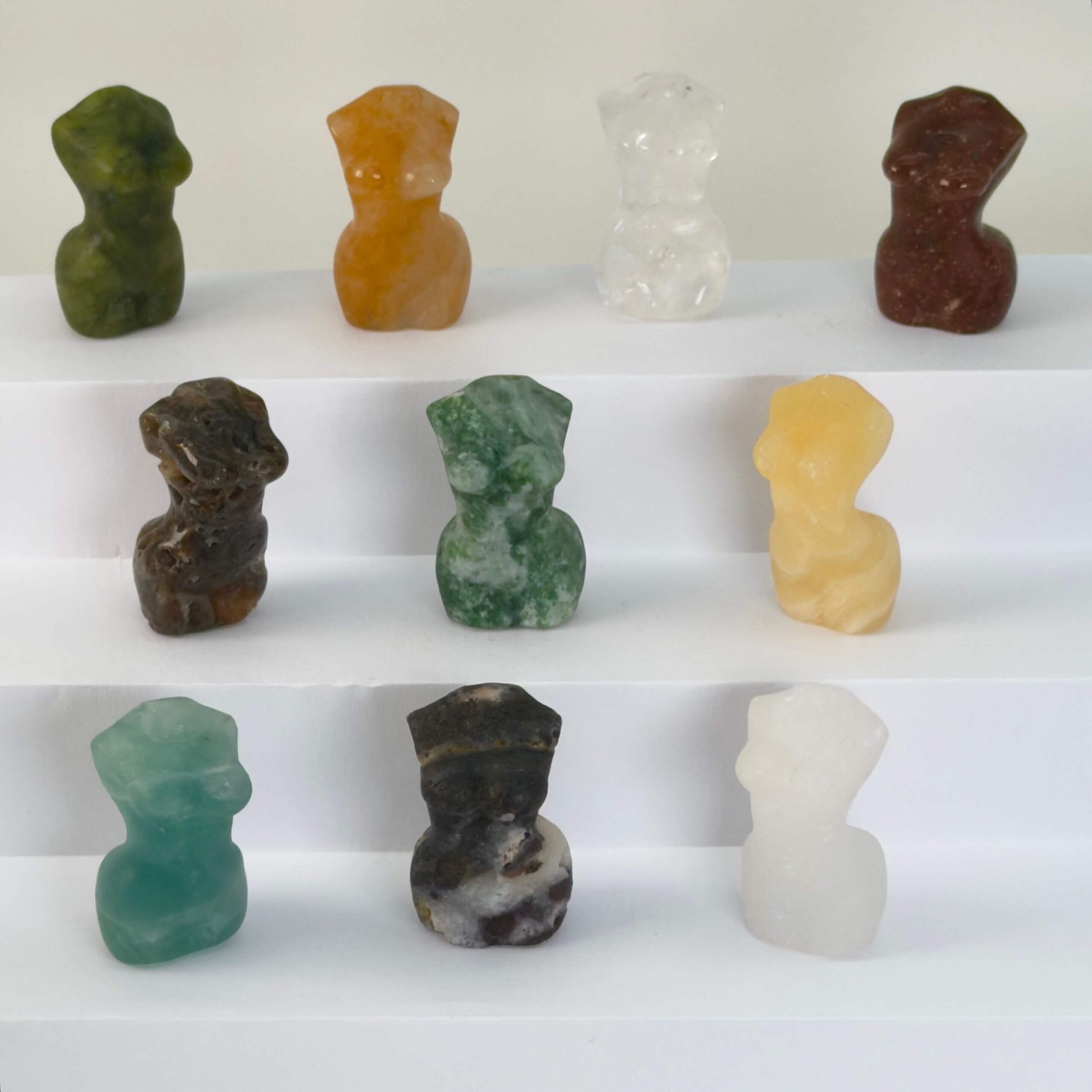 Krystal slank kvindekrop sten oversigtsbillede