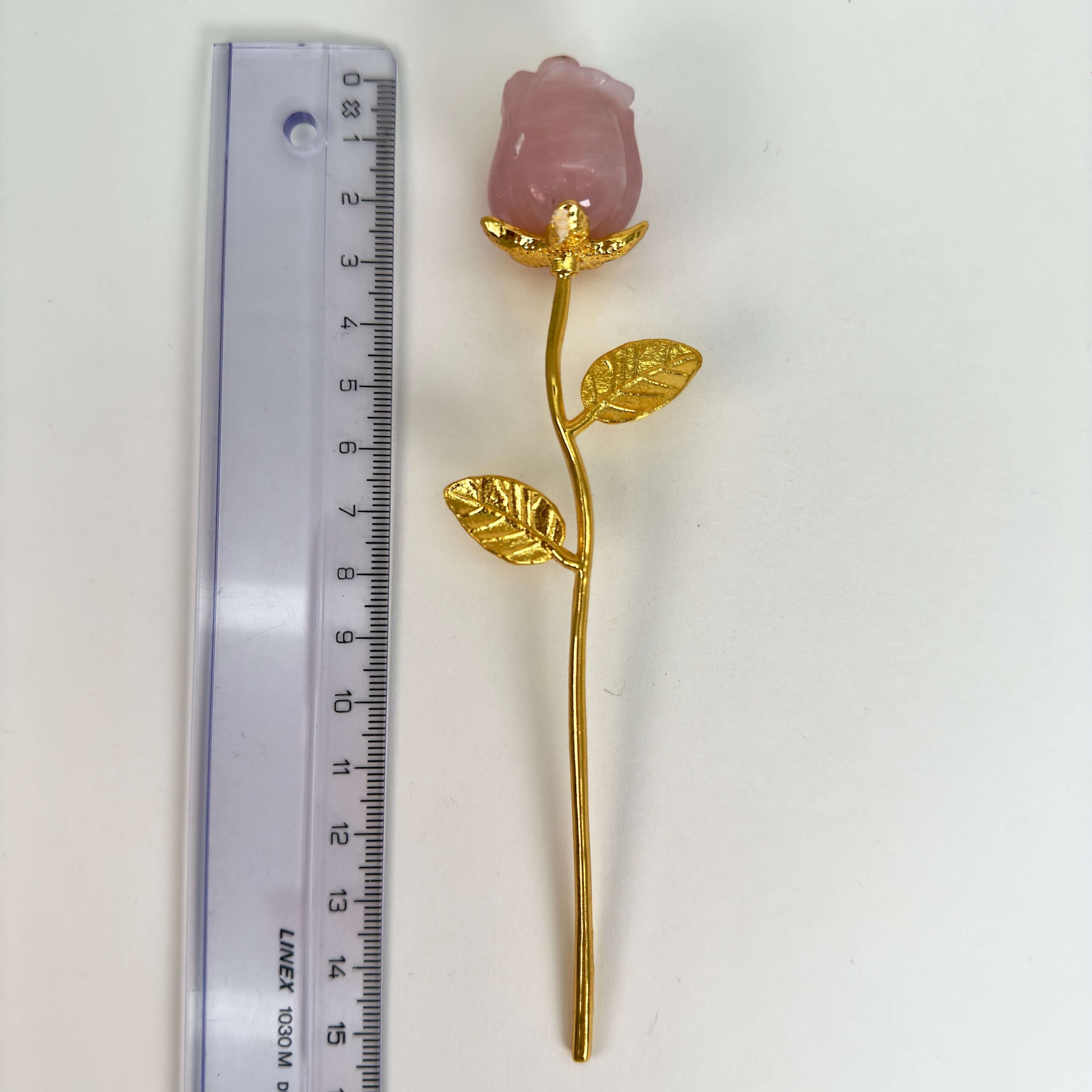 Jordbærkvarts Rose med guldfarvet stilk krystal sten med lineal