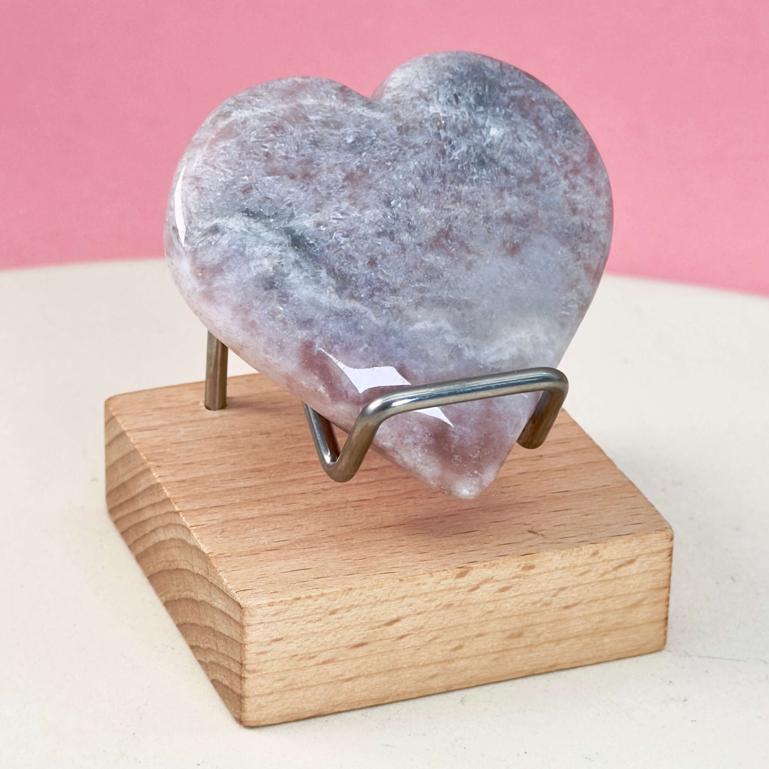 Agat Blomst Hjerte Krystal Sten i holder på rosa baggrund