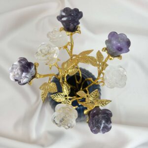 Ametyst og bjergkrystal dobbelt rose styrker intuition og spirituel klarhed, forstærker energien omkring dig og skaber indre balance og harmoni.