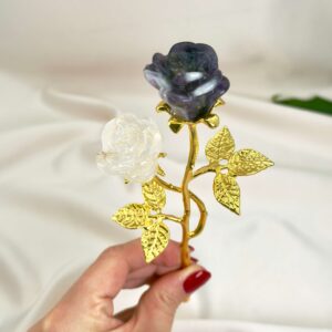 Ametyst og bjergkrystal dobbelt rose styrker intuition og spirituel klarhed, forstærker energien omkring dig og skaber indre balance og harmoni.