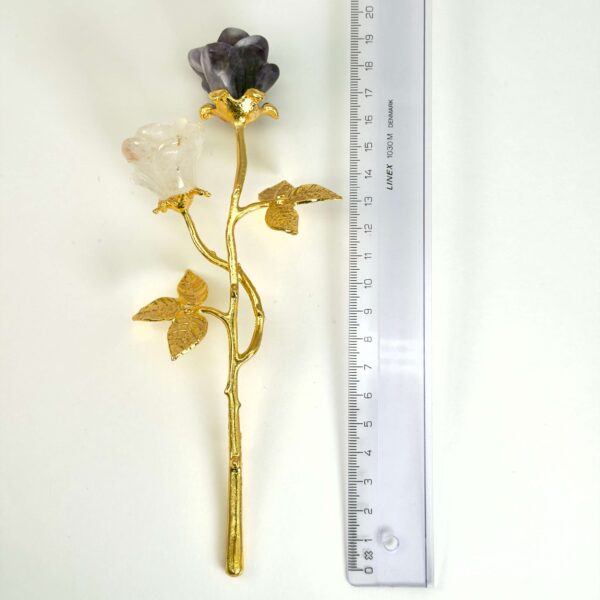 Ametyst og bjergkrystal dobbelt rose styrker intuition og spirituel klarhed, forstærker energien omkring dig og skaber indre balance og harmoni.