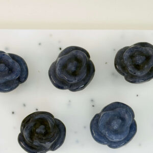 Krystal blomst 2 cm sten sodalit oversigtsbillede