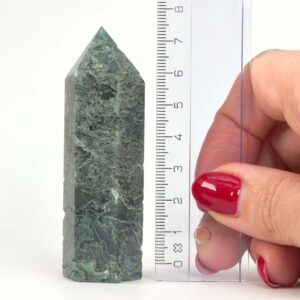 Mos agat Tårn styrker forbindelse til naturen, skaber indre ro og balance samt fremmer vækst, stabilitet og nye begyndelser i både krop og sind.