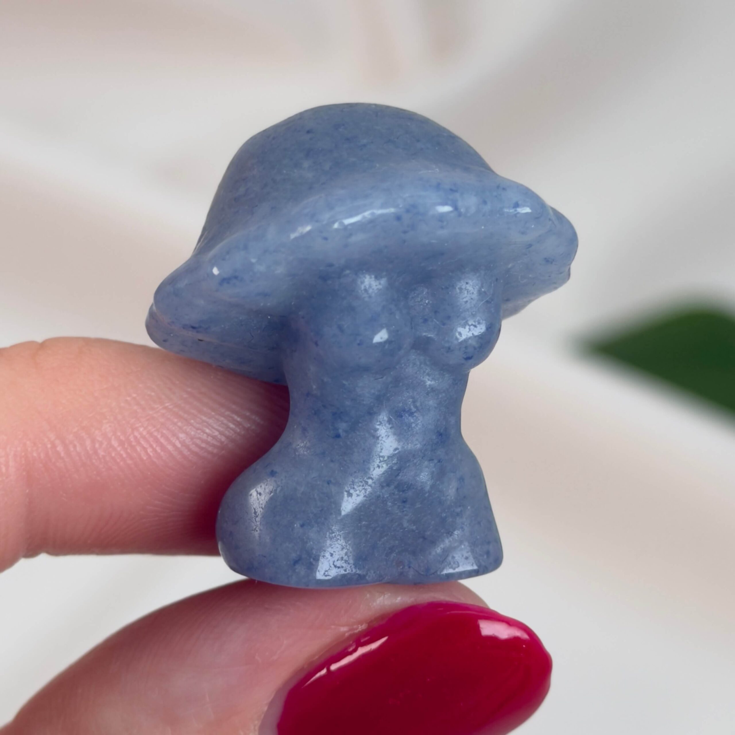 krystal skovnymfe svamp 3 cm sten blå aventurin hånd