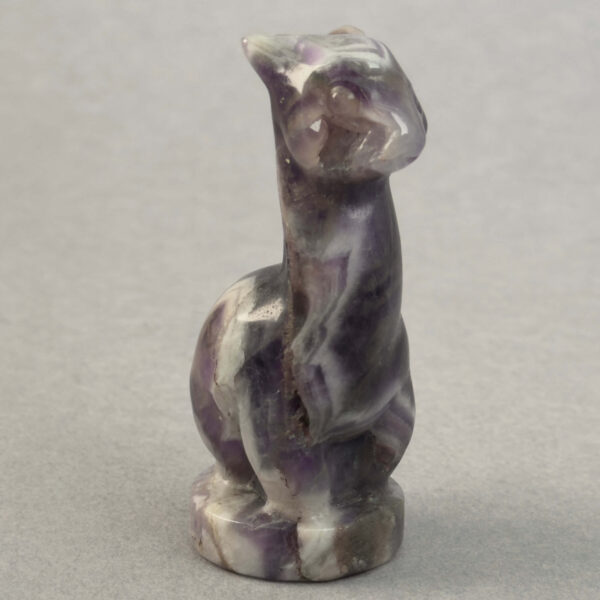 Krystal alpaca der symboliserer ro, tryghed og blid energi perfekt som en kærlig påmindelse om nærvær og indre balance