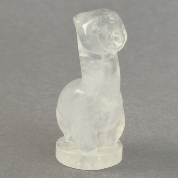 Krystal alpaca der symboliserer ro, tryghed og blid energi perfekt som en kærlig påmindelse om nærvær og indre balance