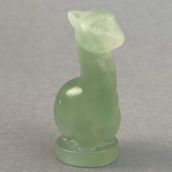 Krystal alpaca der symboliserer ro, tryghed og blid energi perfekt som en kærlig påmindelse om nærvær og indre balance