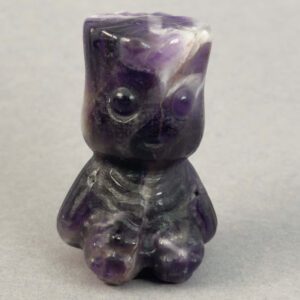 Fin krystal figur til jordforbindelse og ro. Vælg mellem flere materialer.