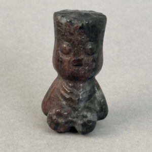 Fin krystal figur til jordforbindelse og ro. Vælg mellem flere materialer.