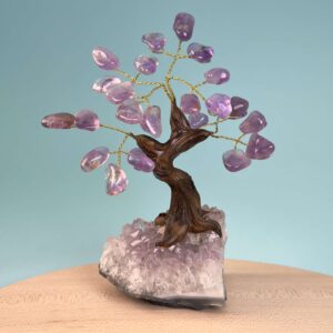 Ametyst træ nr. 707 med naturlige lilla krystaller set forfra