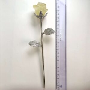 Smuk citrin rose med sølvfarvet stilk i smukt design