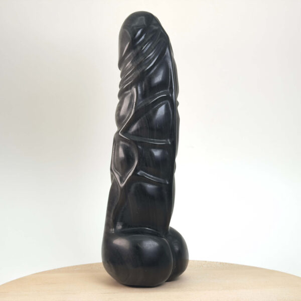 Obsidian sølv penis i sort krystal med sølvskinnende detaljer