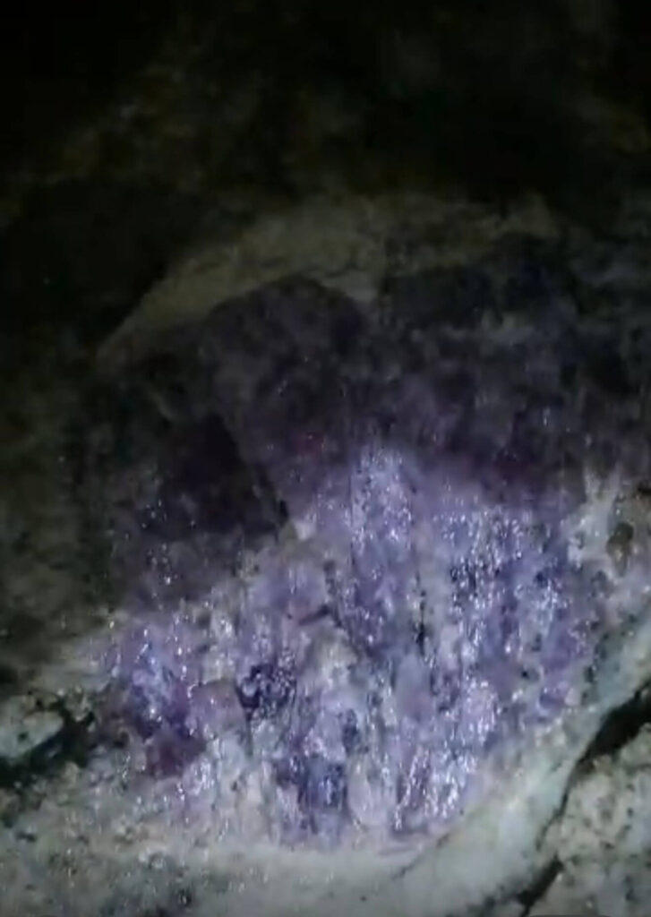 Hvad er krystaller? 3 Hvad er krystaller og hvordan laves det? Læs vores blogindlæg og find svaret