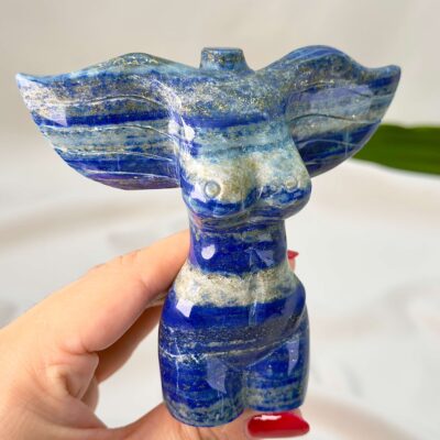 Lapis Lazuli Kvinde m. vinger Nr. 01 set forfra med dyb blå farve og naturlige mønstre