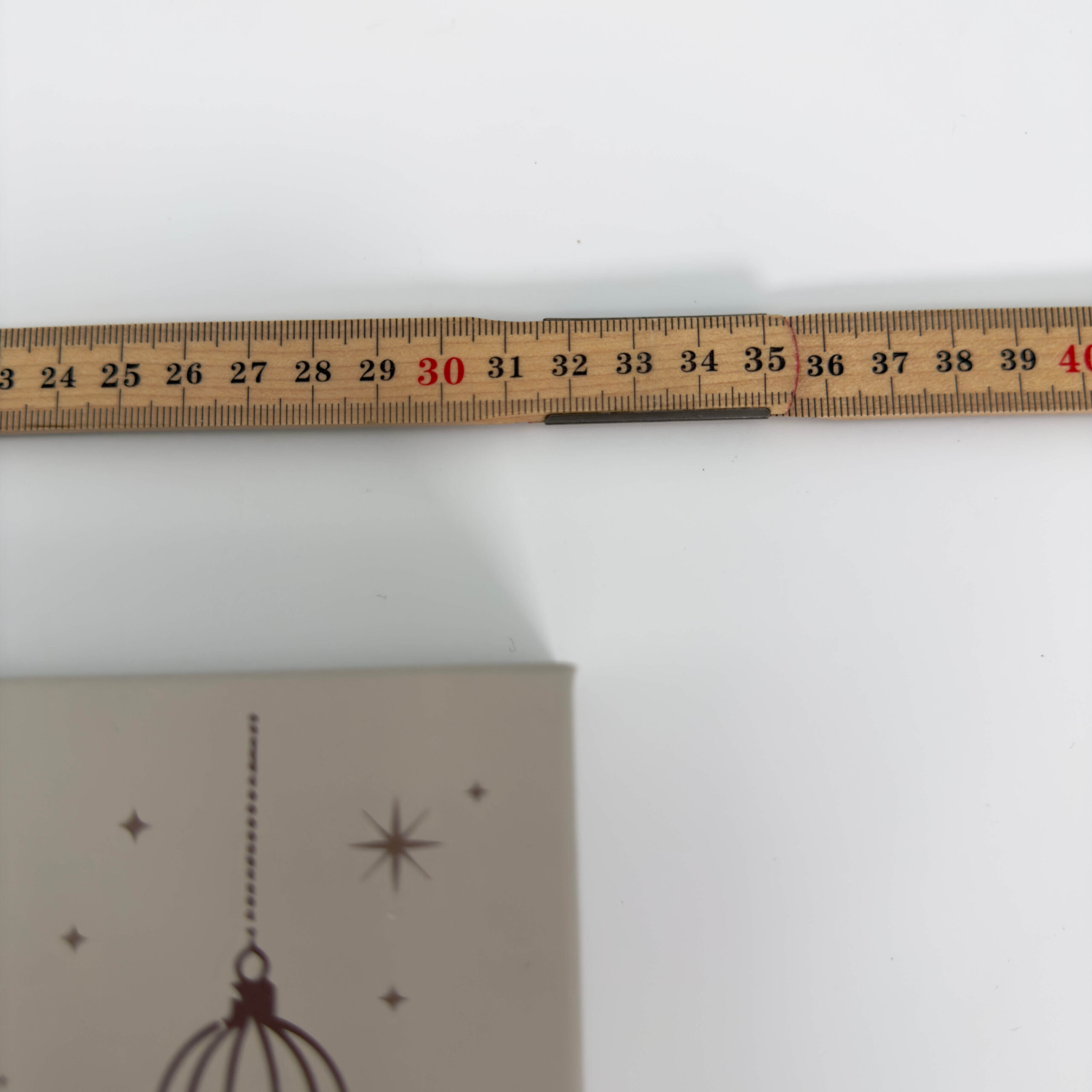 Krystal Julekalender 2026 fra Krop og Krystaller med 24 nummererede låger